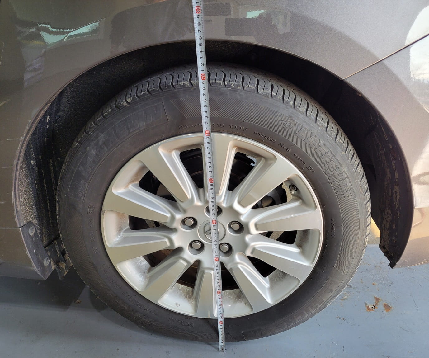 TOYOTA SIENNA REAR OE SPRING_758mm