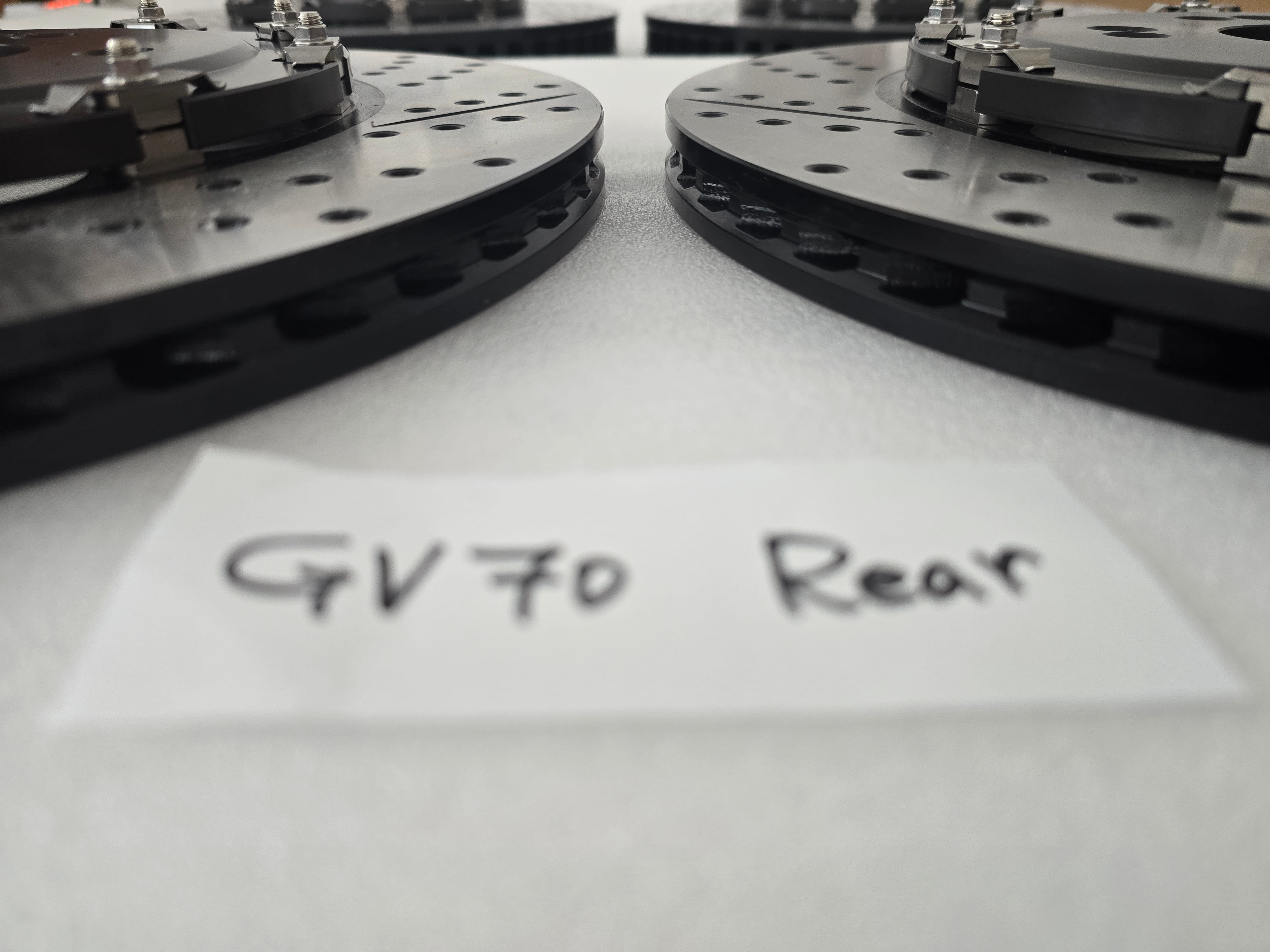 GV70 FULL FLOATING REAR ROTOR REPLACED_D1