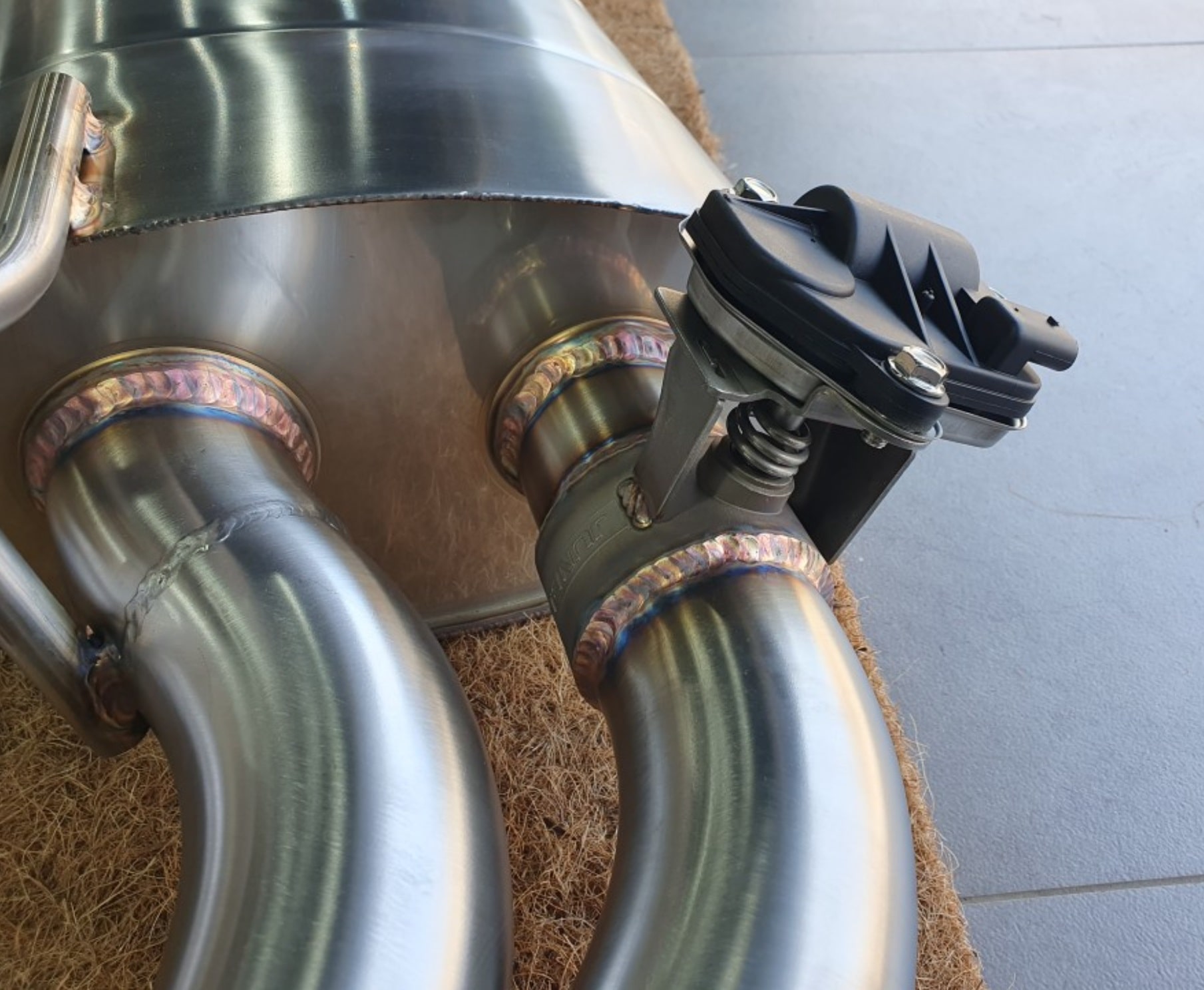g70_exhaust