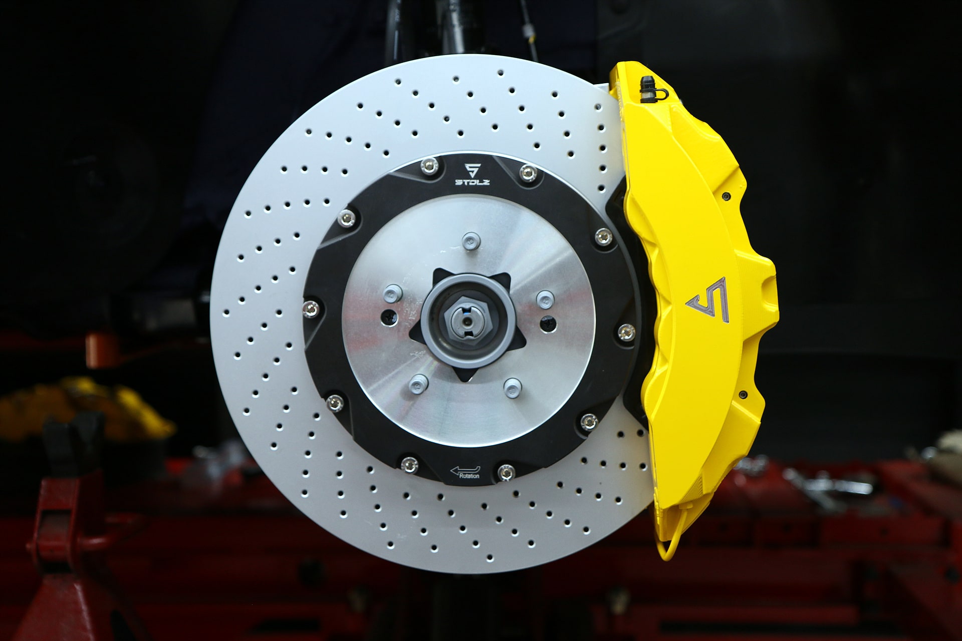 YELLOW_FEX F8P