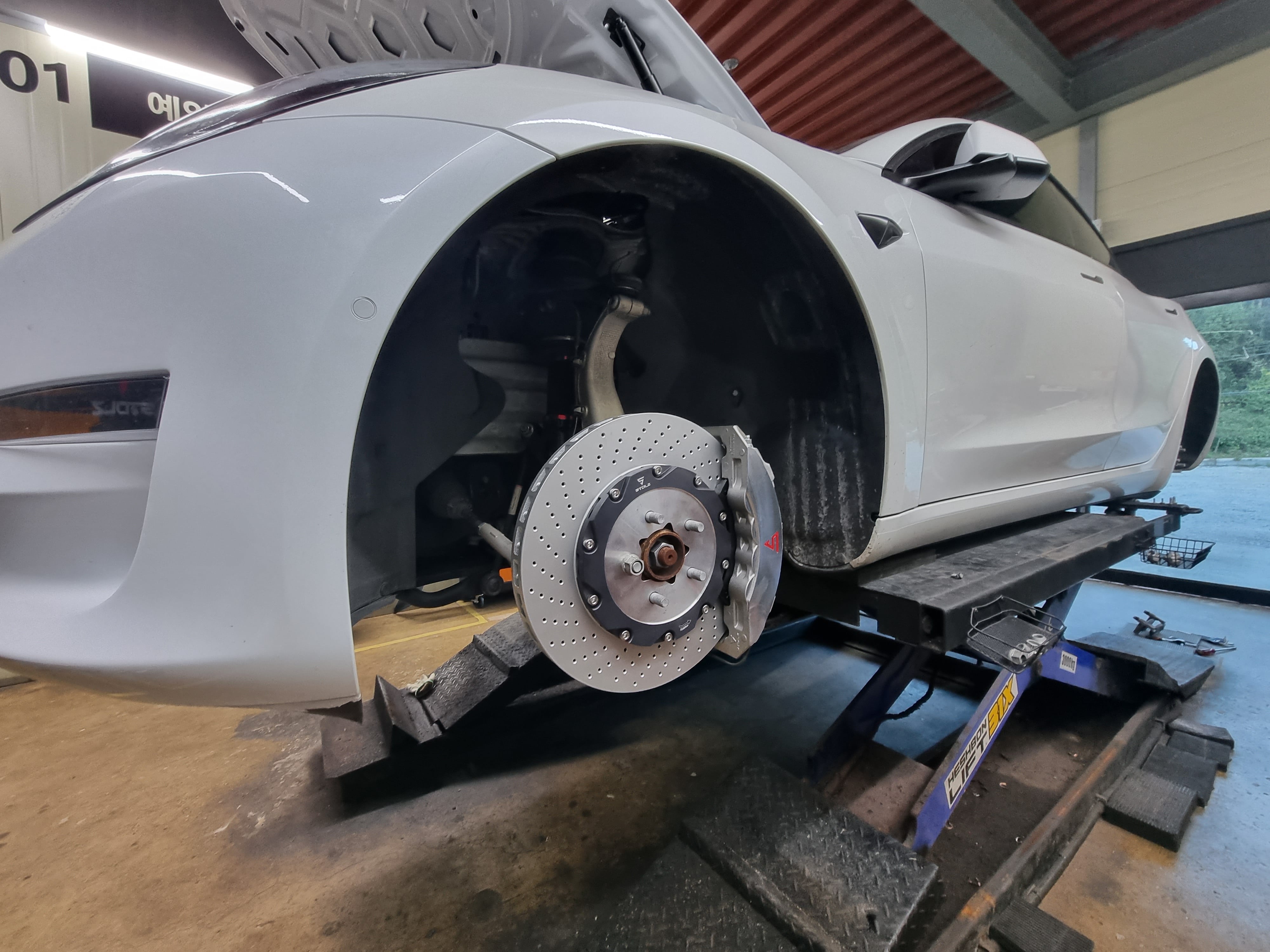 Tesla front 8P installed