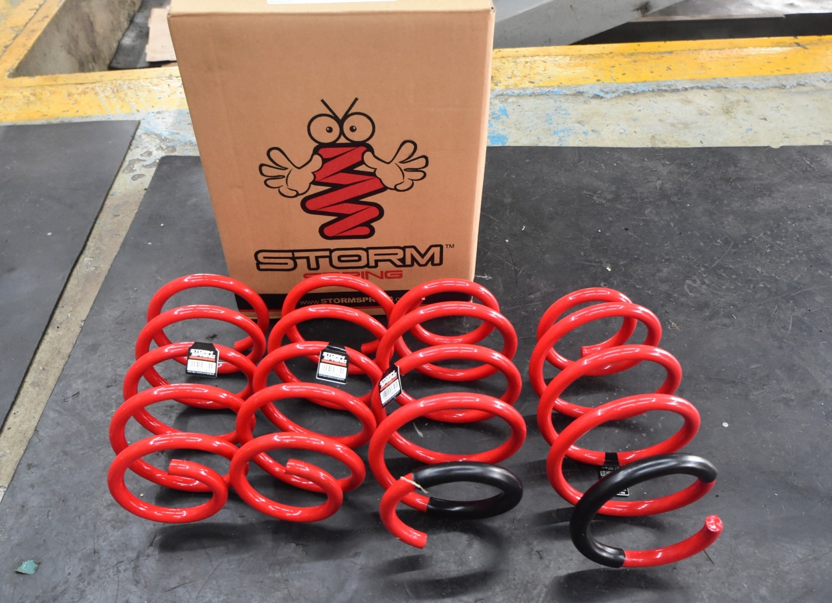2. SANTAFE DM LOWERING SPRING_aa