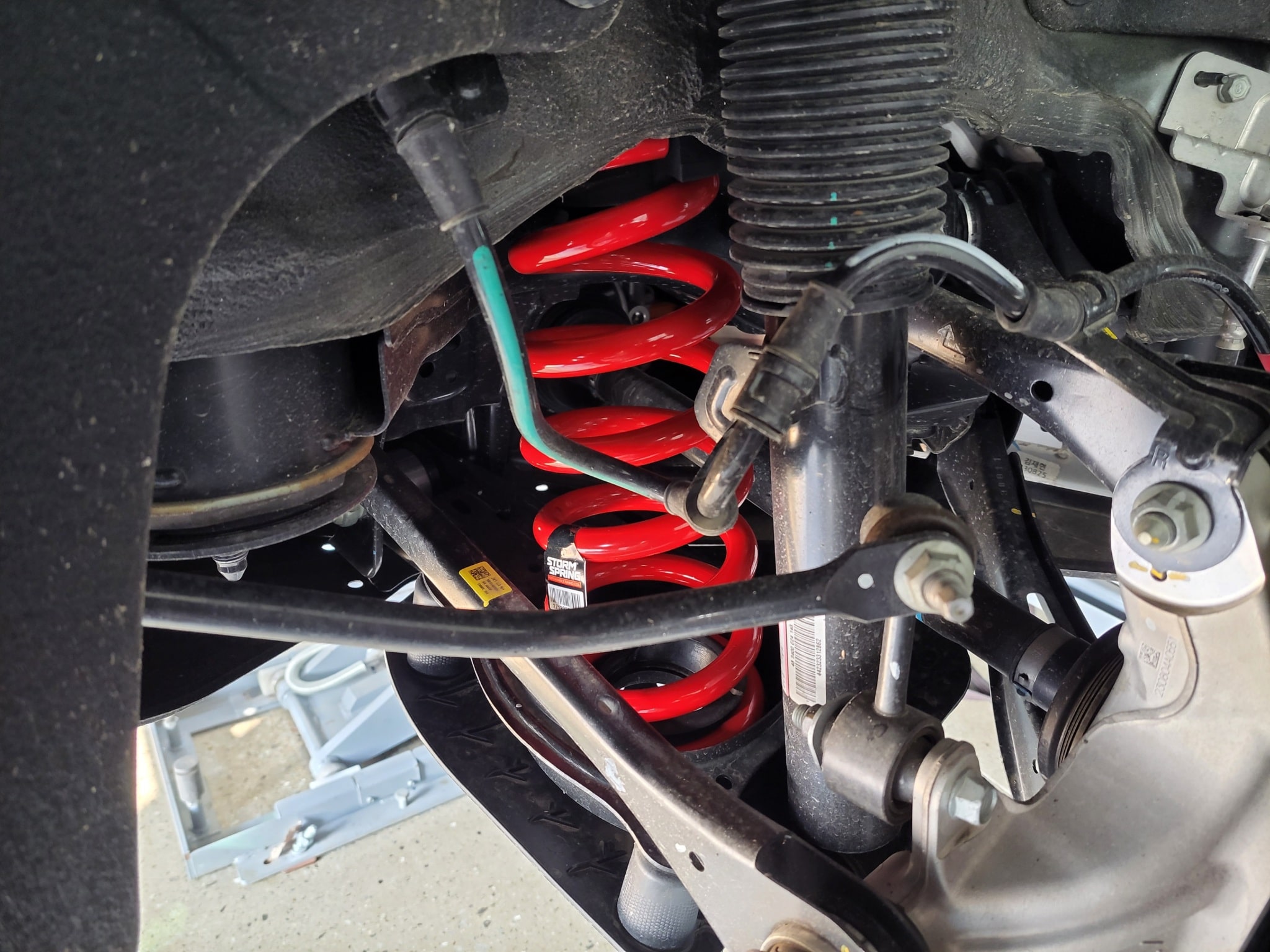 GV70 ELECTRIFIED OEM SPRING_REAR